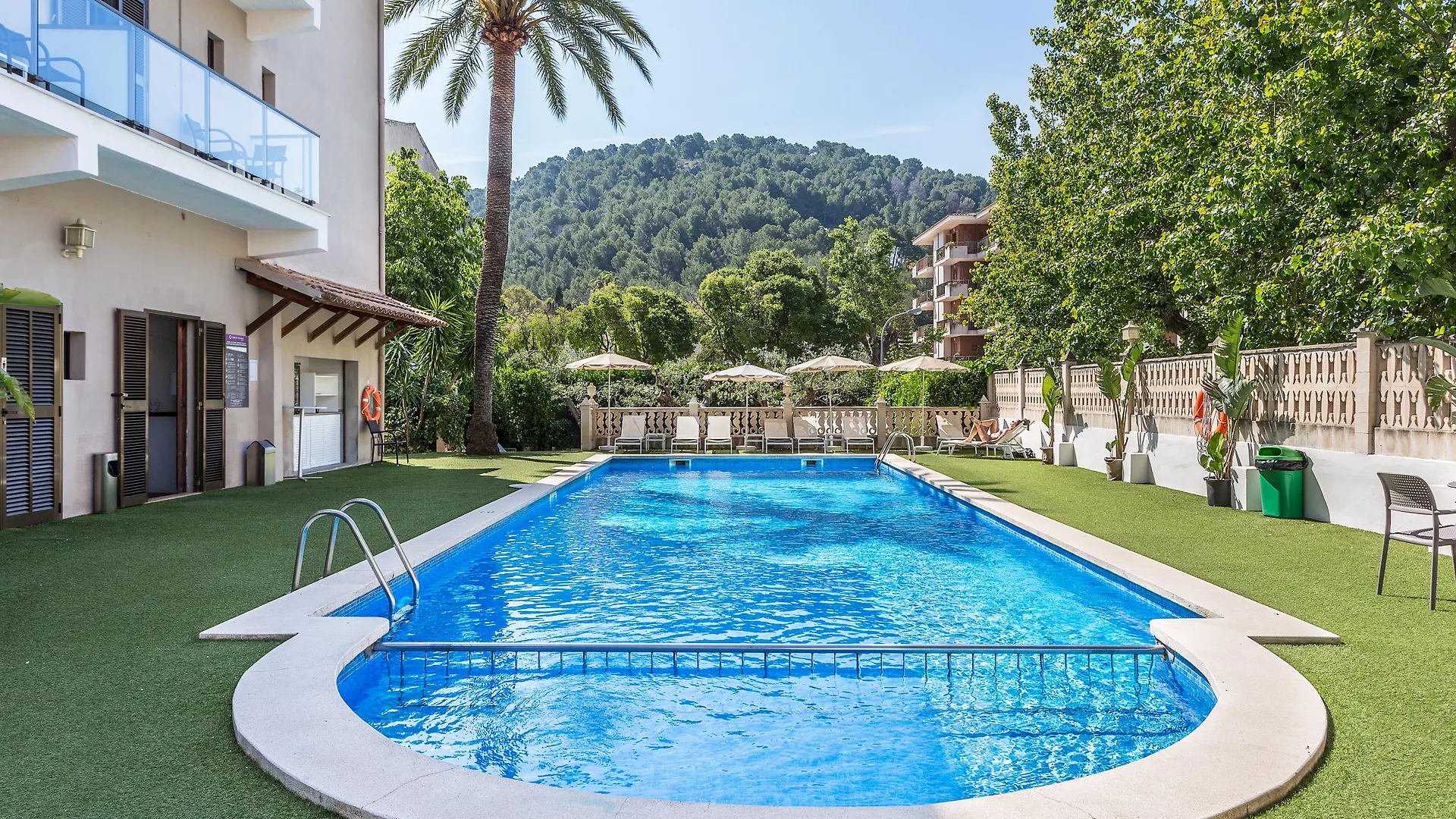 Fergus Style Soller Beach Puerto de Sóller
